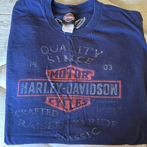 Men’s large blue Harley Davidson tshirt